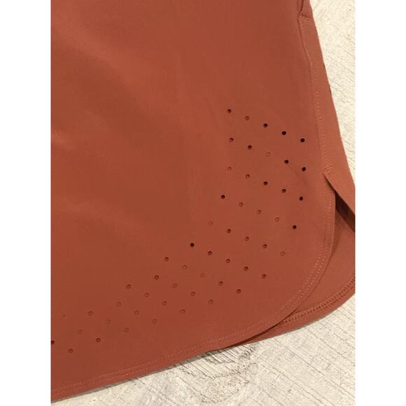 Under Armour UA Peak Woven Shorts Men’s XL Rust Red Fitted Gym MSRP $65 NWT - Picture 4 of 9